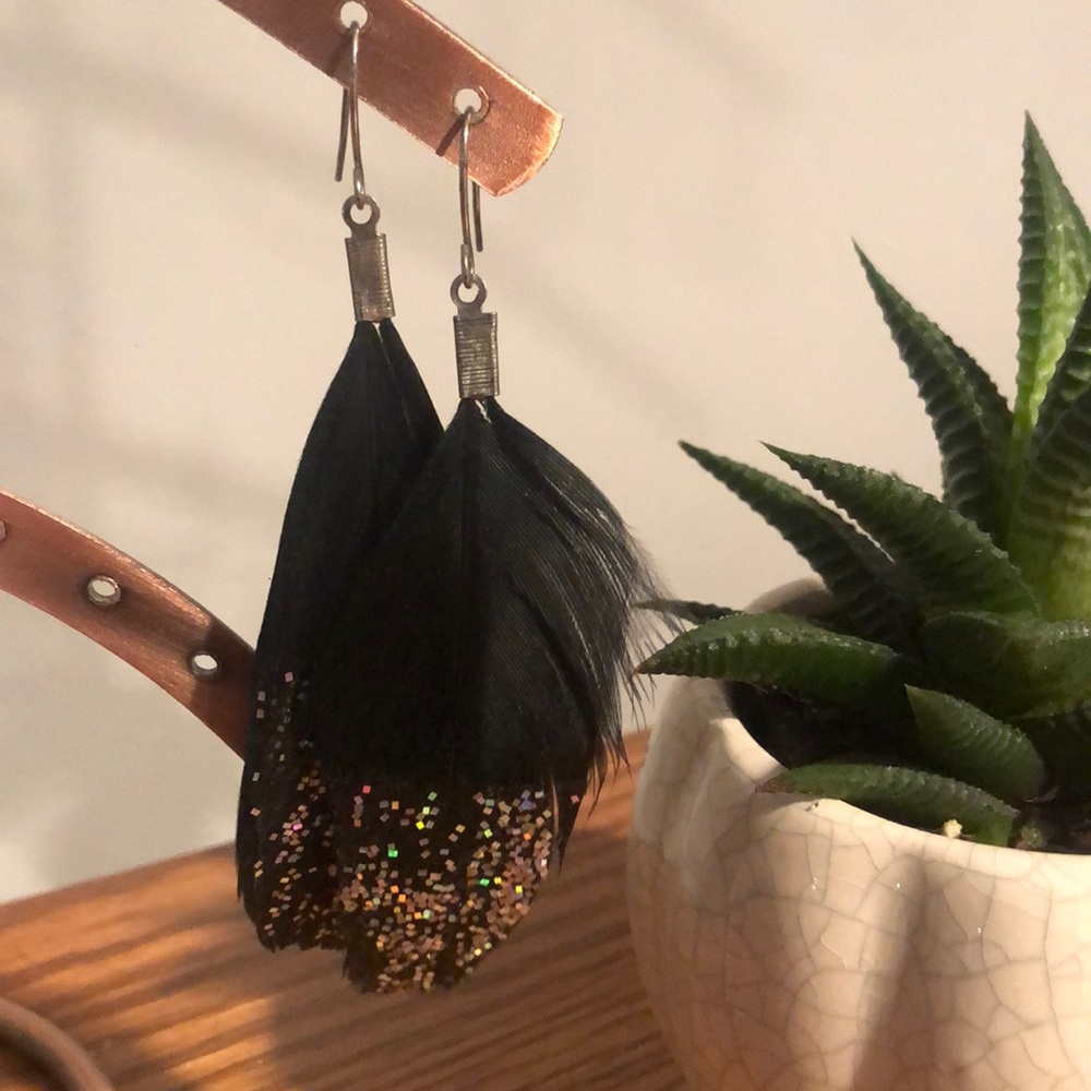 Feather sparkly earrings